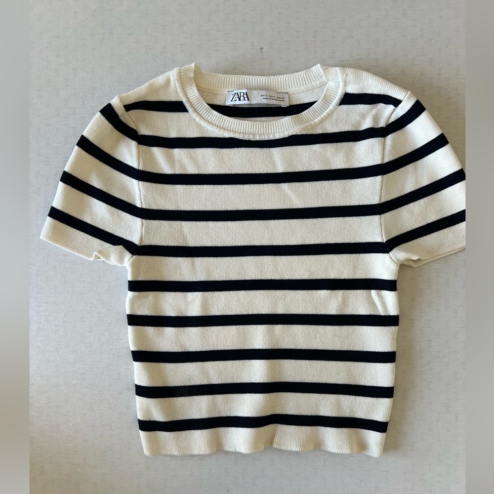 ZARA STRIPED KNIT TOP